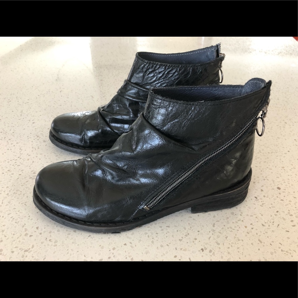 Black Chelsea Style Boots from Barcelona